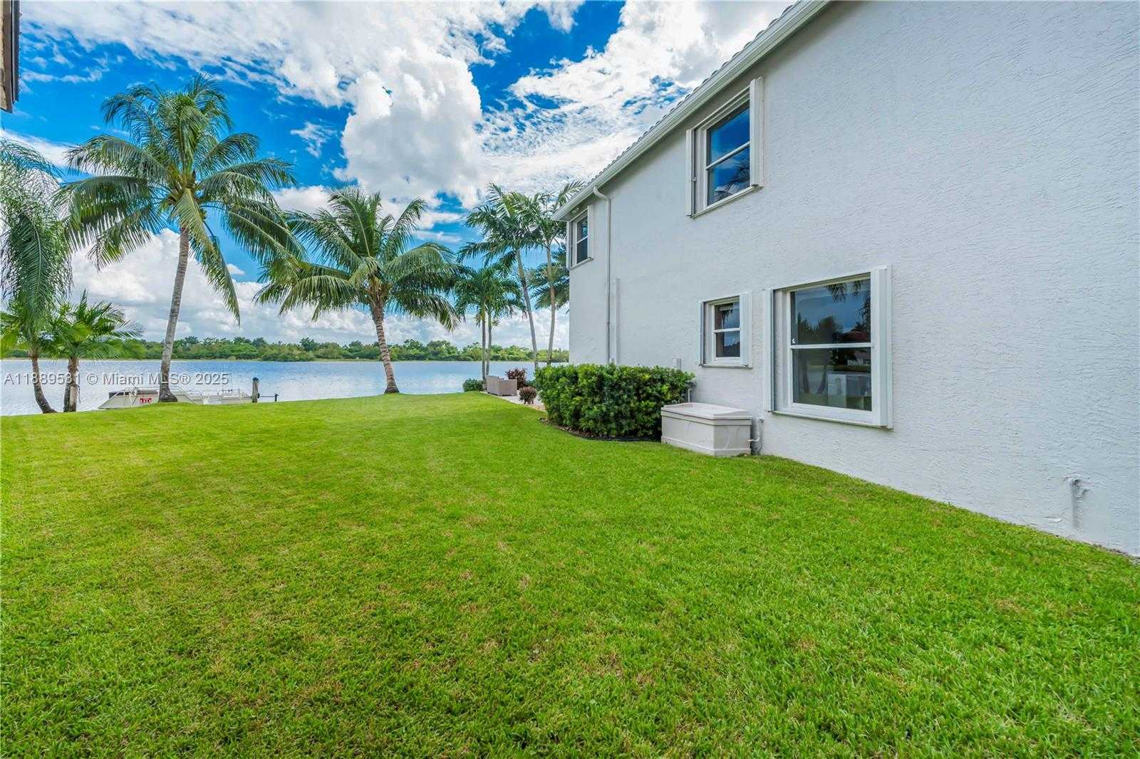 Small Image of 18084 SOUTH WEST 33RD CT, Miramar Number 33