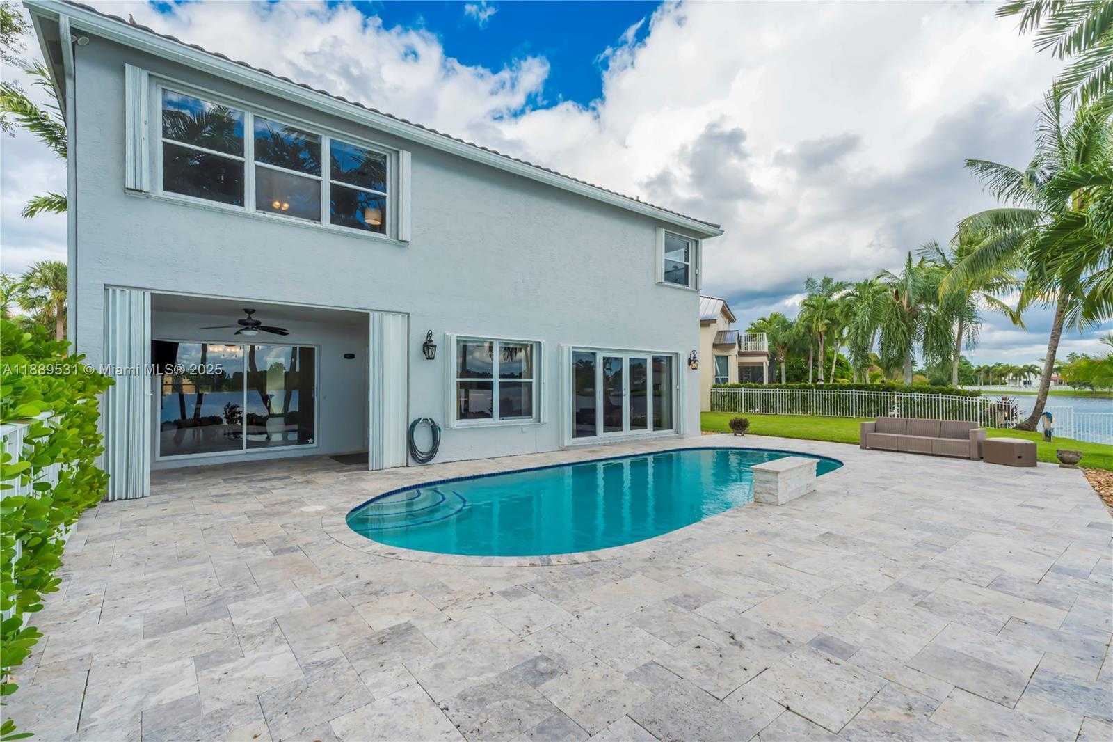 Small Image of 18084 SOUTH WEST 33RD CT, Miramar Number 38