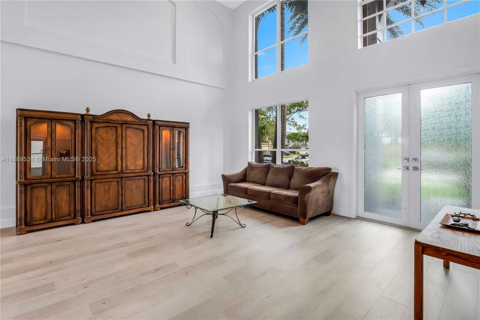 Small Image of 18084 SOUTH WEST 33RD CT, Miramar Number 9