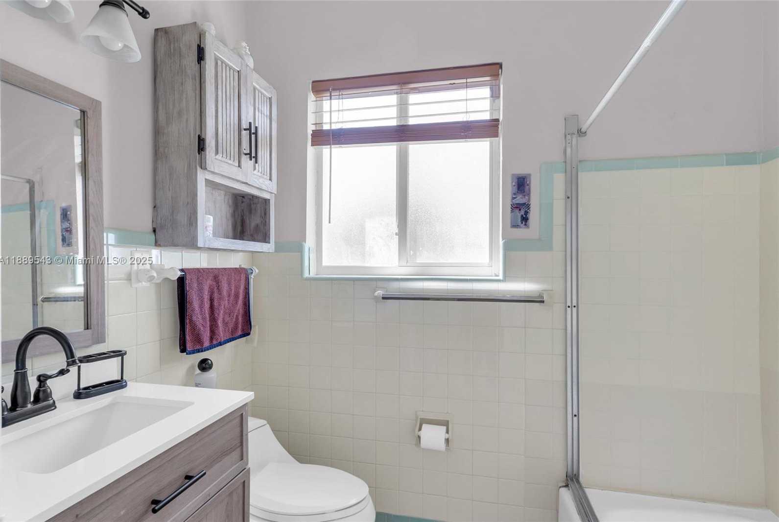 Small Image of 9410 NORTH EAST 6TH AVE, Miami Shores Number 24