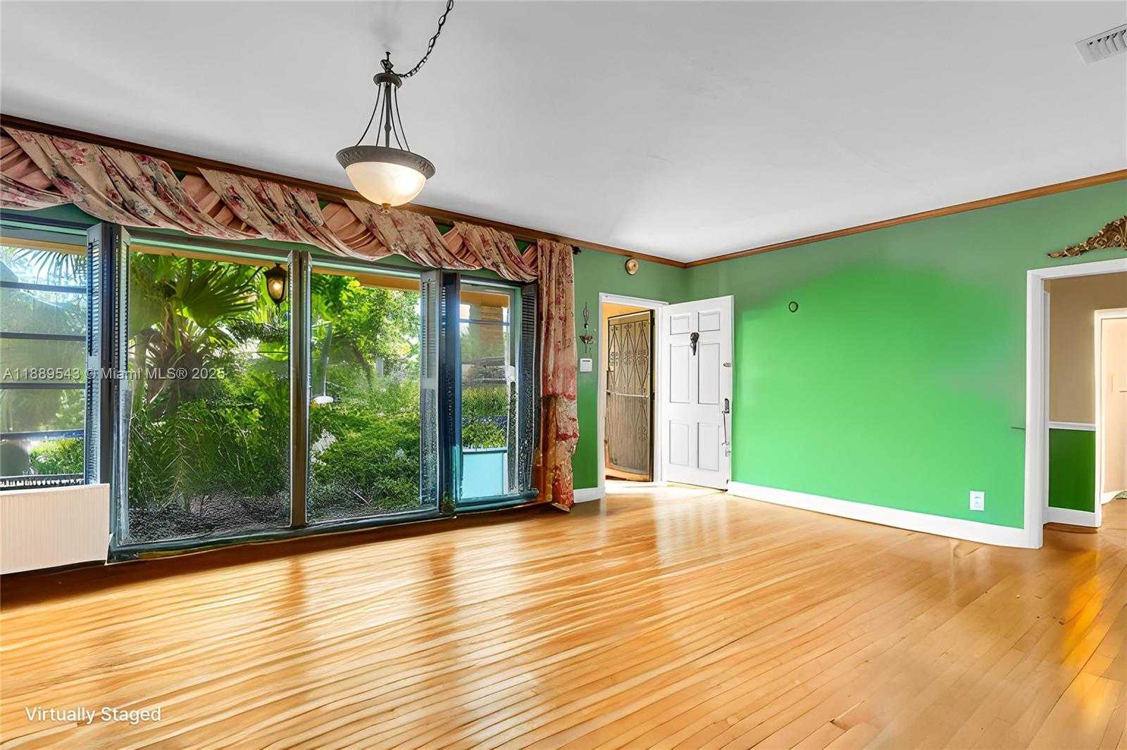 Small Image of 9410 NORTH EAST 6TH AVE, Miami Shores Number 8