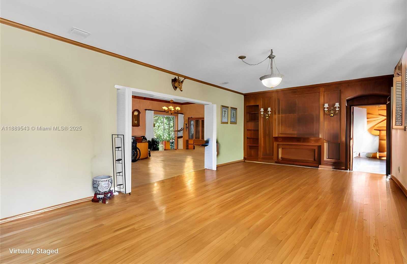 Small Image of 9410 NORTH EAST 6TH AVE, Miami Shores Number 9