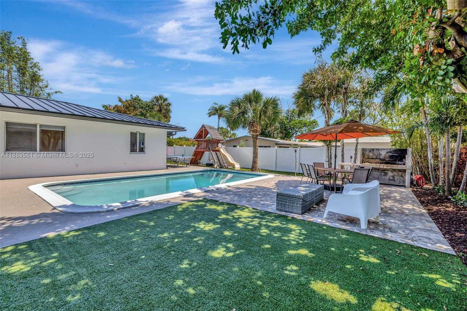 Small Image of 2506 NORTH EAST 30TH ST, Fort Lauderdale Number 10