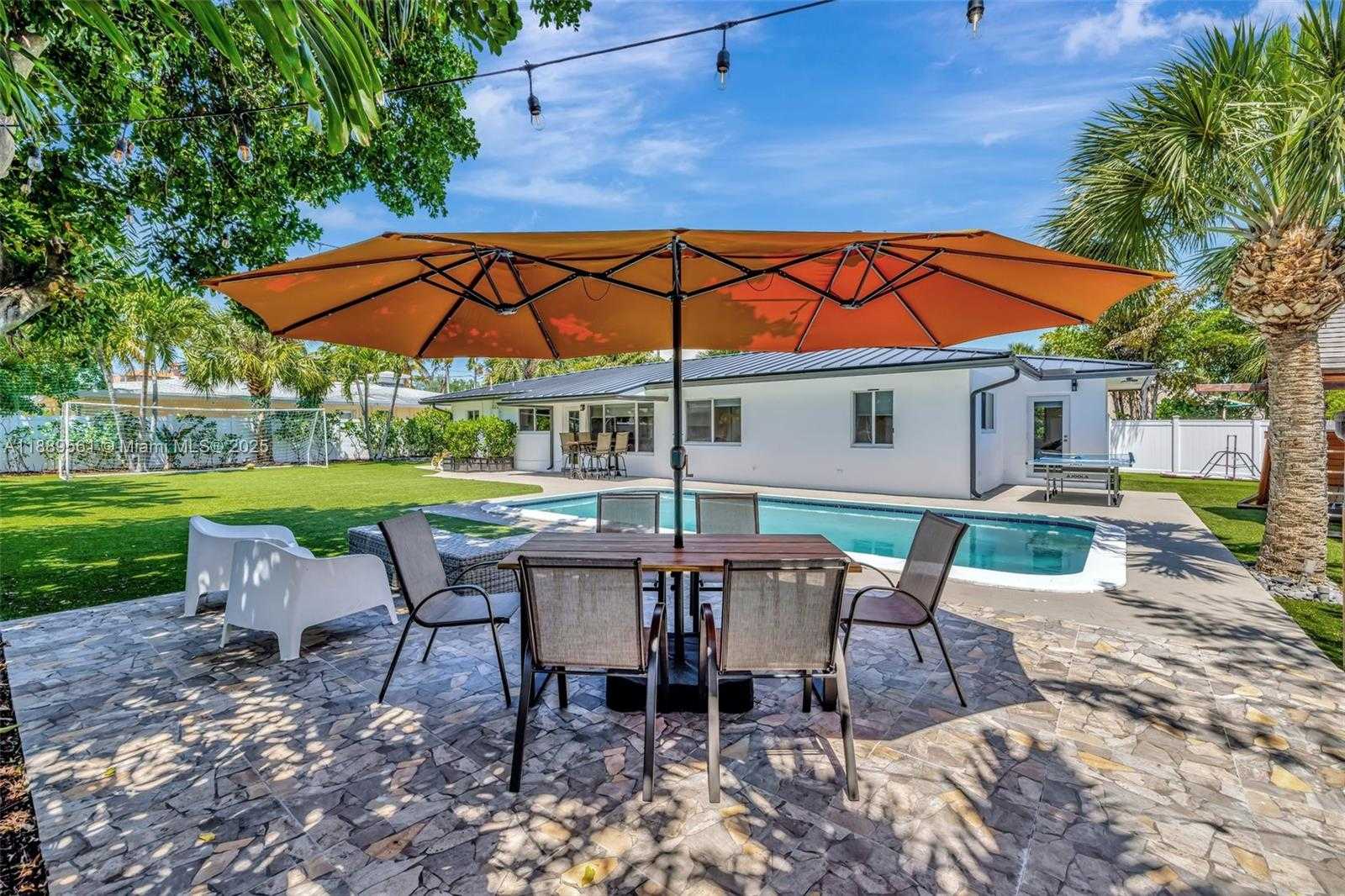 Small Image of 2506 NORTH EAST 30TH ST, Fort Lauderdale Number 2