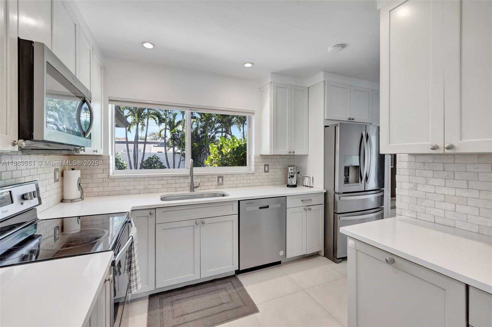 Small Image of 2506 NORTH EAST 30TH ST, Fort Lauderdale Number 25