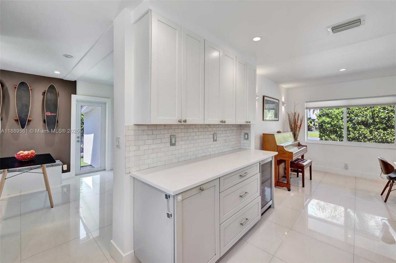 Small Image of 2506 NORTH EAST 30TH ST, Fort Lauderdale Number 26