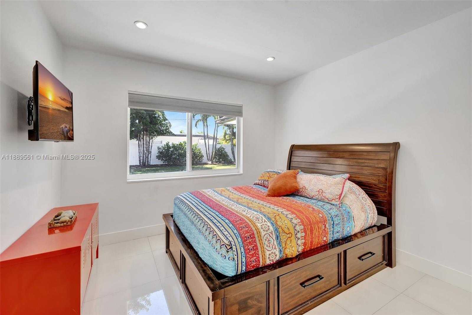 Small Image of 2506 NORTH EAST 30TH ST, Fort Lauderdale Number 33