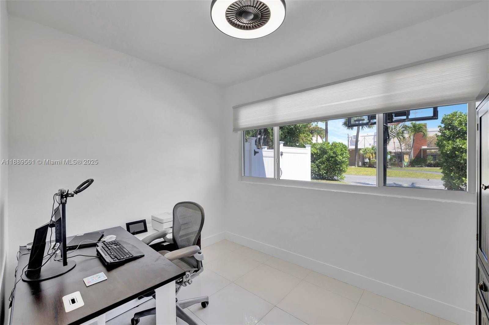 Small Image of 2506 NORTH EAST 30TH ST, Fort Lauderdale Number 35