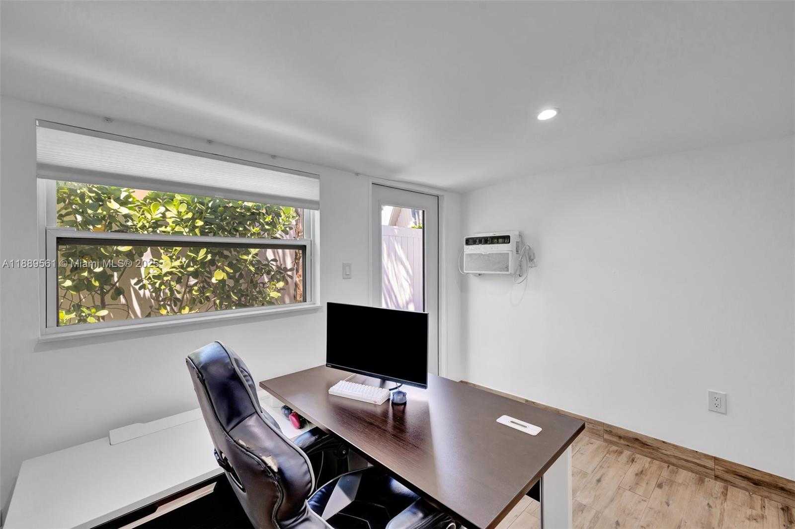 Small Image of 2506 NORTH EAST 30TH ST, Fort Lauderdale Number 38