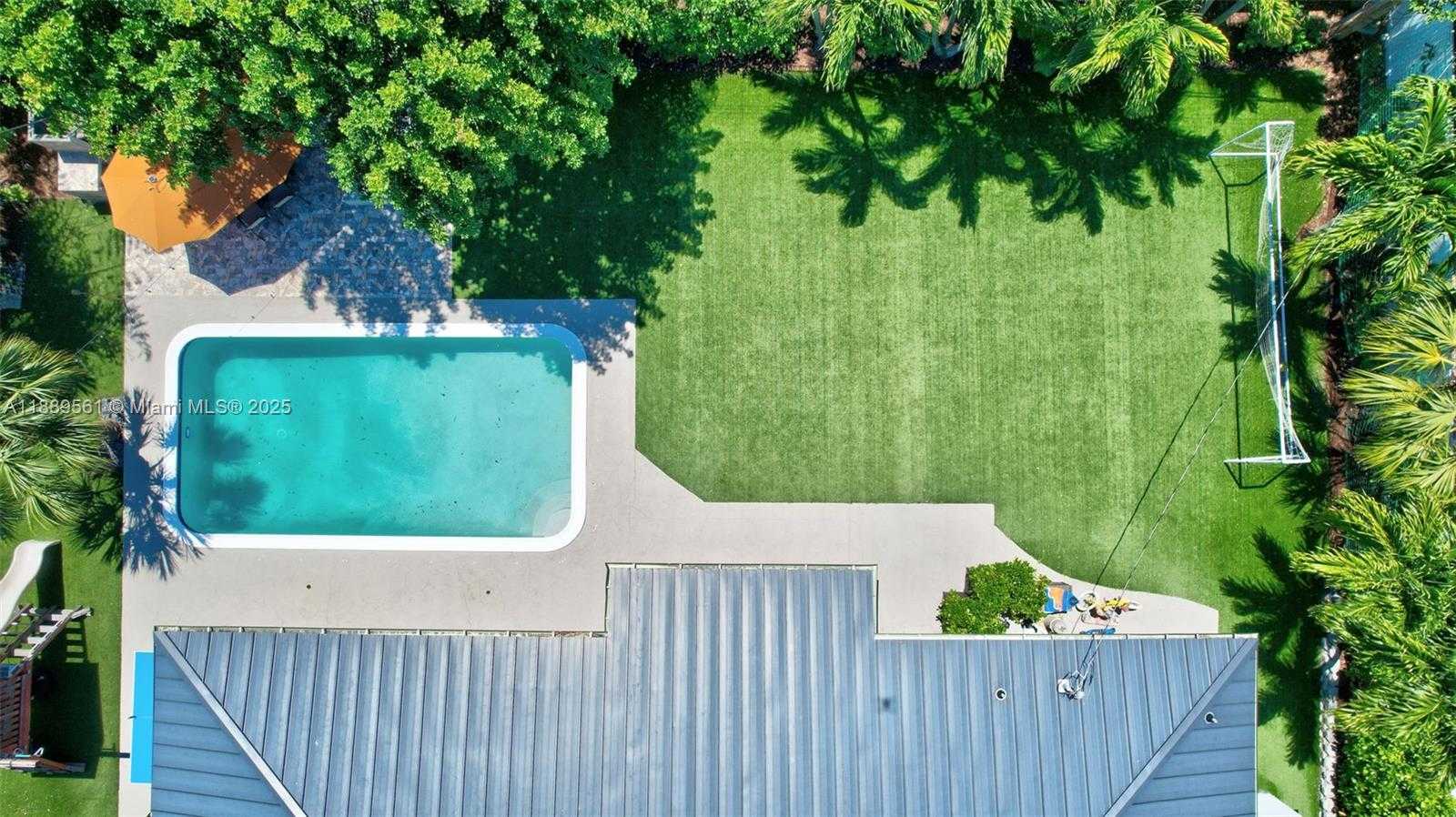 Small Image of 2506 NORTH EAST 30TH ST, Fort Lauderdale Number 43