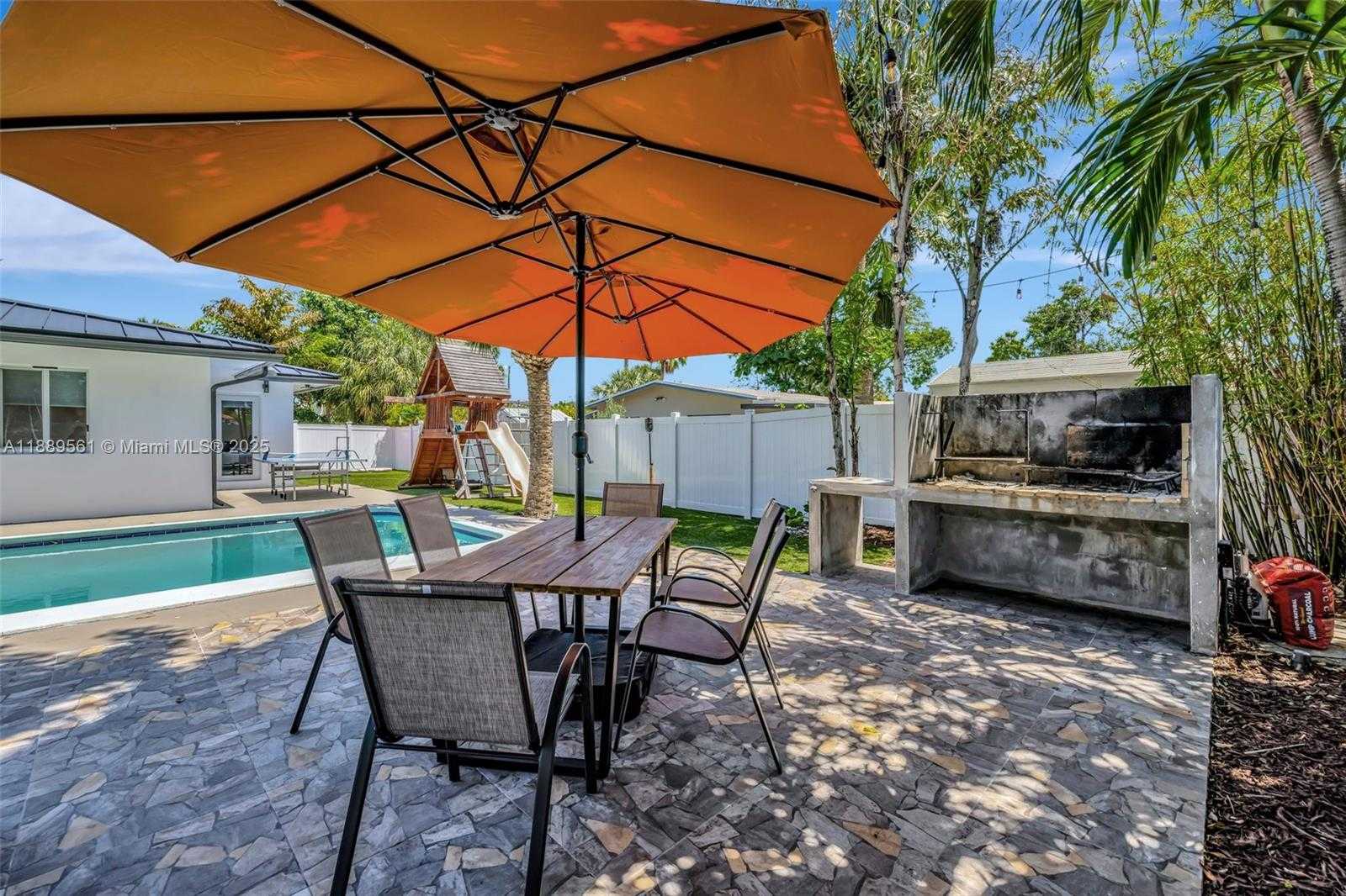 Small Image of 2506 NORTH EAST 30TH ST, Fort Lauderdale Number 5