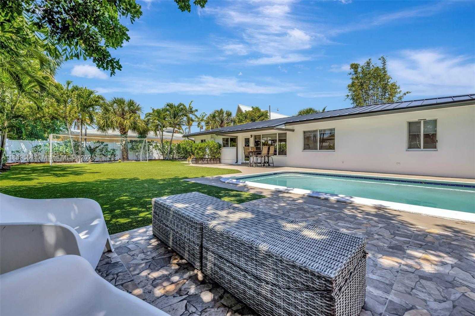 Small Image of 2506 NORTH EAST 30TH ST, Fort Lauderdale Number 6