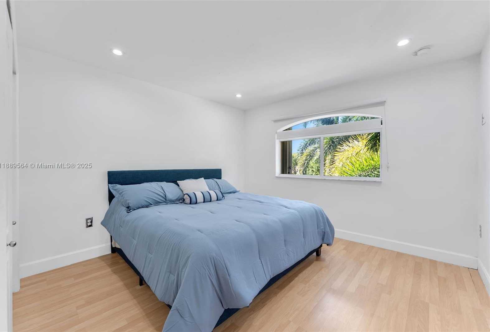 Small Image of 21059 SOUTH WEST 90TH PL, Cutler Bay Number 12