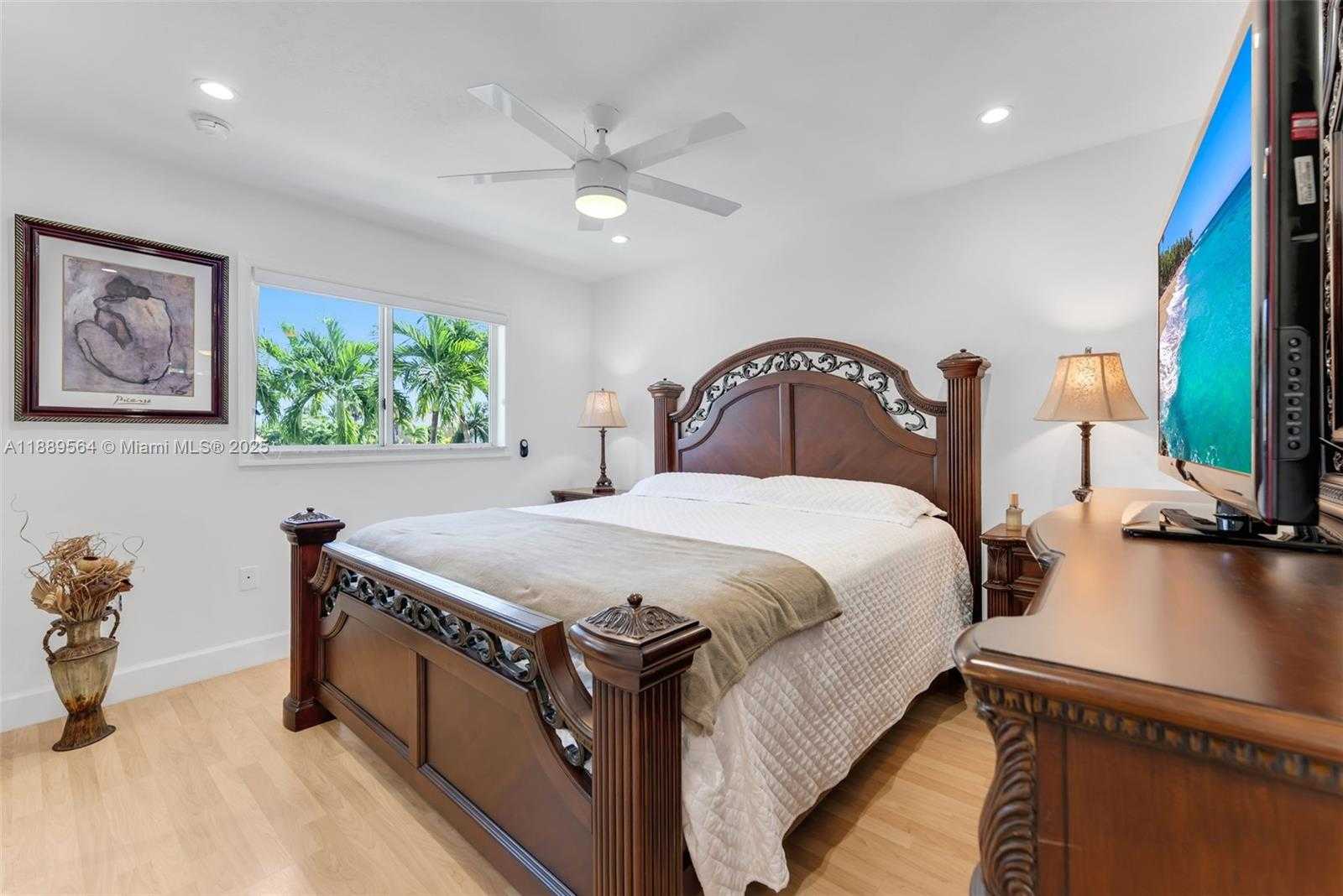Small Image of 21059 SOUTH WEST 90TH PL, Cutler Bay Number 14