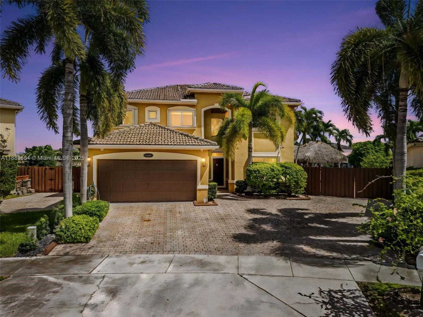 Small Image of 21059 SOUTH WEST 90TH PL, Cutler Bay Number 16
