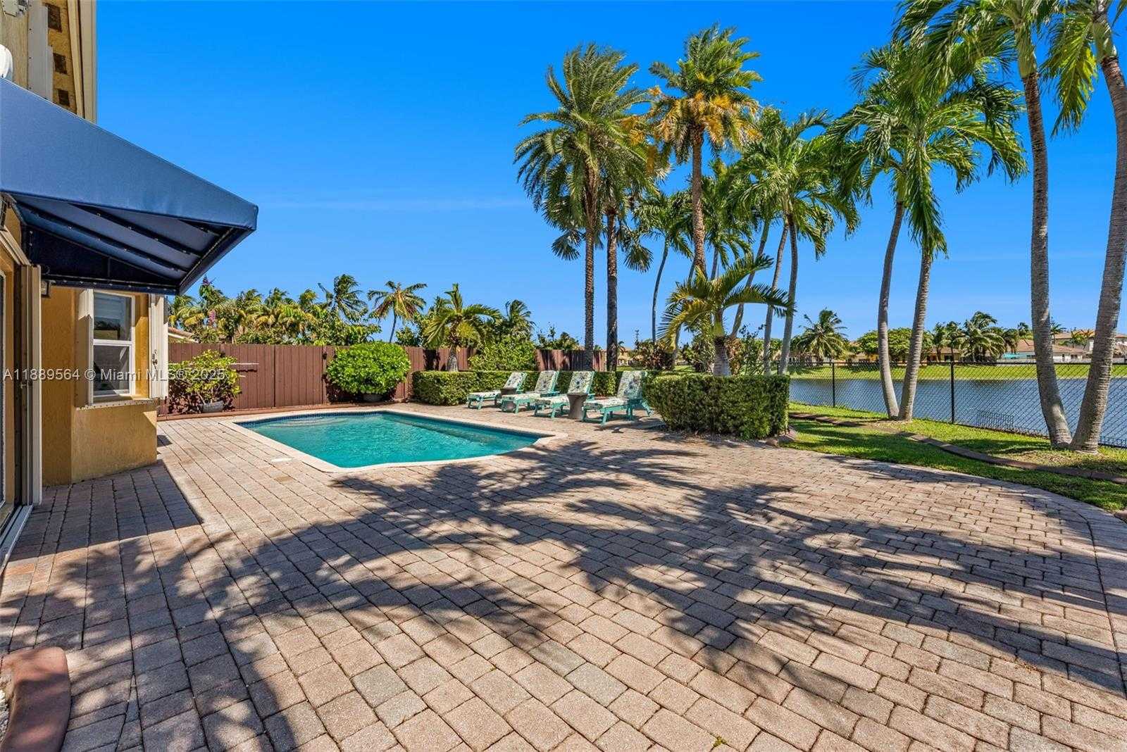Small Image of 21059 SOUTH WEST 90TH PL, Cutler Bay Number 2