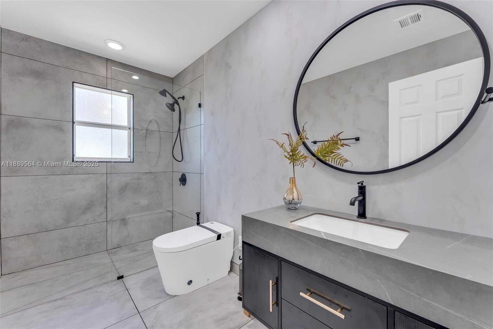 Small Image of 21059 SOUTH WEST 90TH PL, Cutler Bay Number 8
