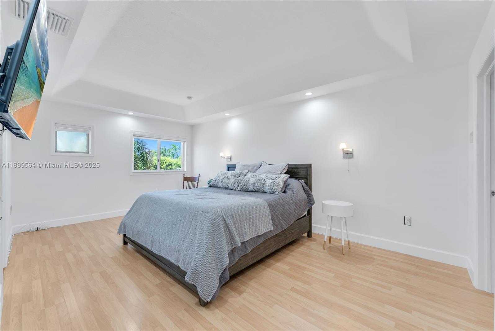 Small Image of 21059 SOUTH WEST 90TH PL, Cutler Bay Number 9