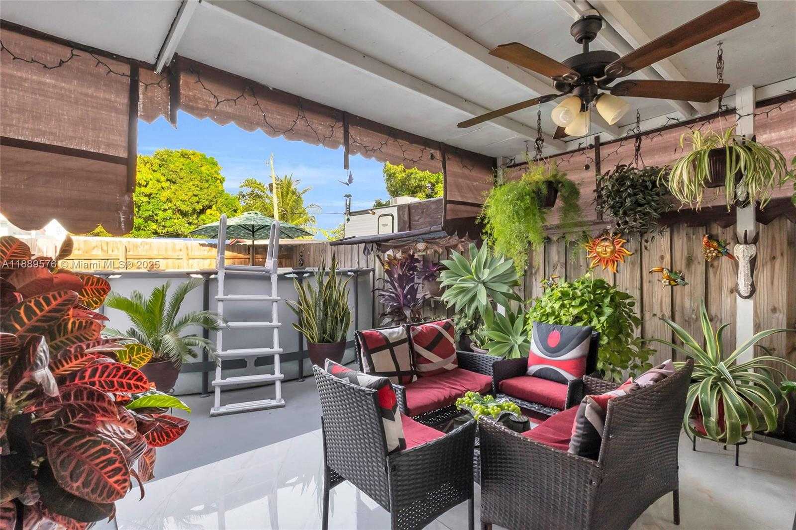 Small Image of 830 EAST 12TH PL, Hialeah Number 10