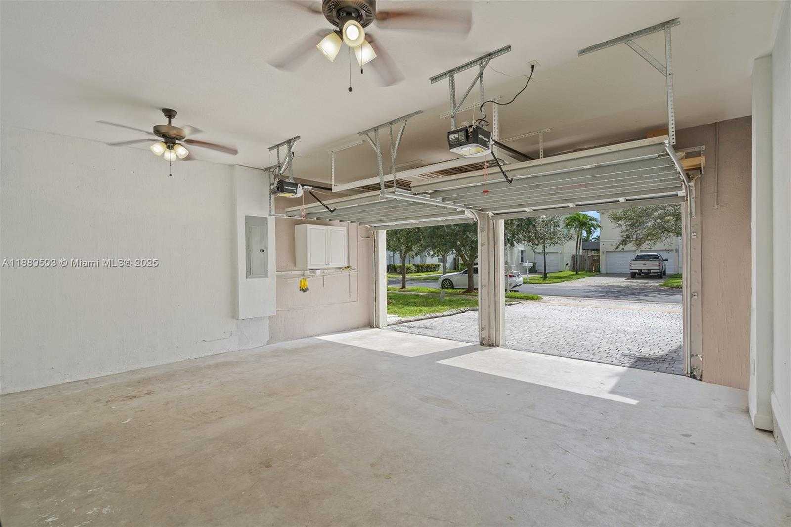 Small Image of 144 NORTH EAST 32ND TER, Homestead Number 38