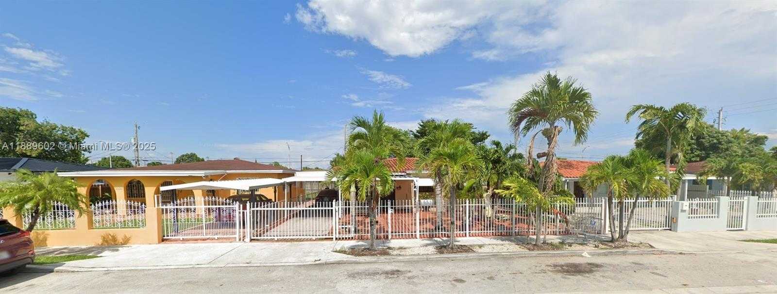 Small Image of 2541 WEST 10TH AVE, Hialeah Number 29