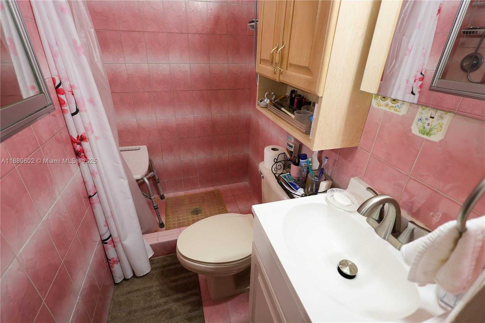 Small Image of 2541 WEST 10TH AVE, Hialeah Number 9