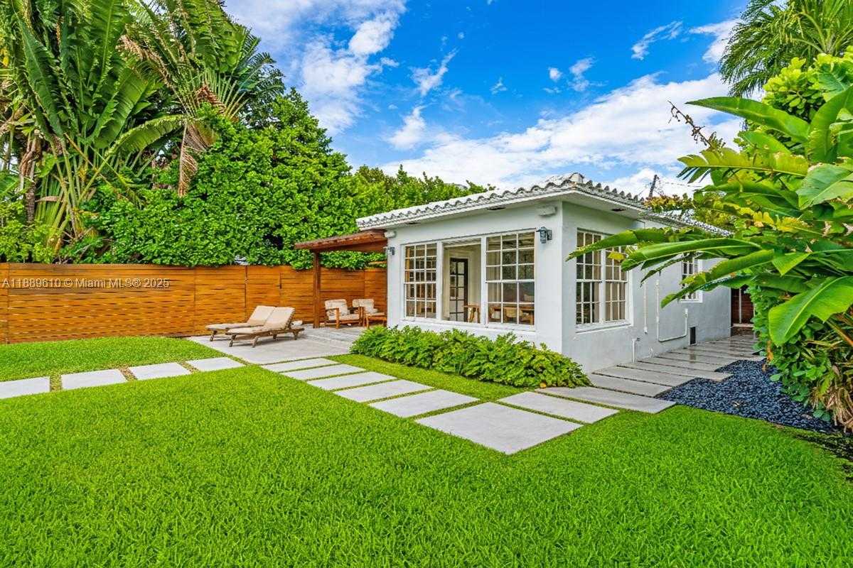 Small Image of 8 CENTURY LN, Miami Beach Number 11