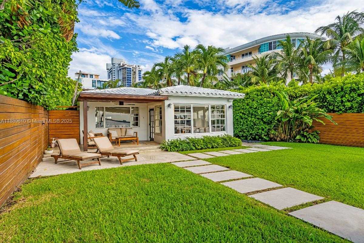Small Image of 8 CENTURY LN, Miami Beach Number 9