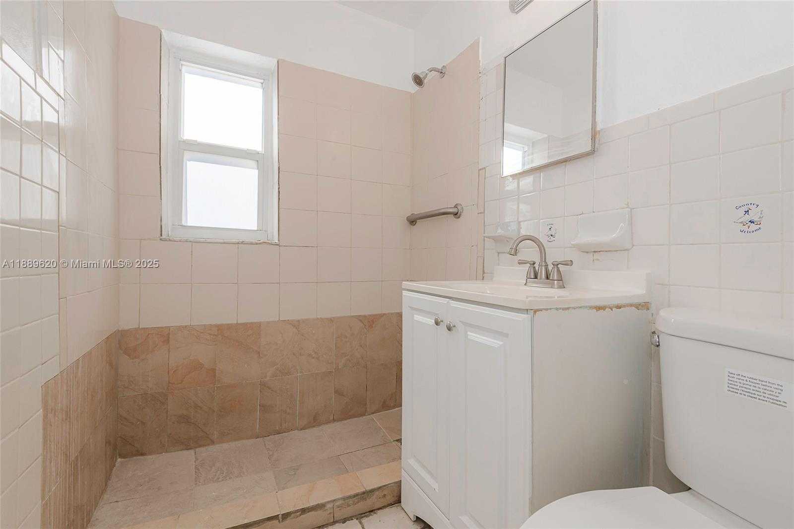 Small Image of 13710 NORTH WEST 5TH AVE, North Miami Number 18