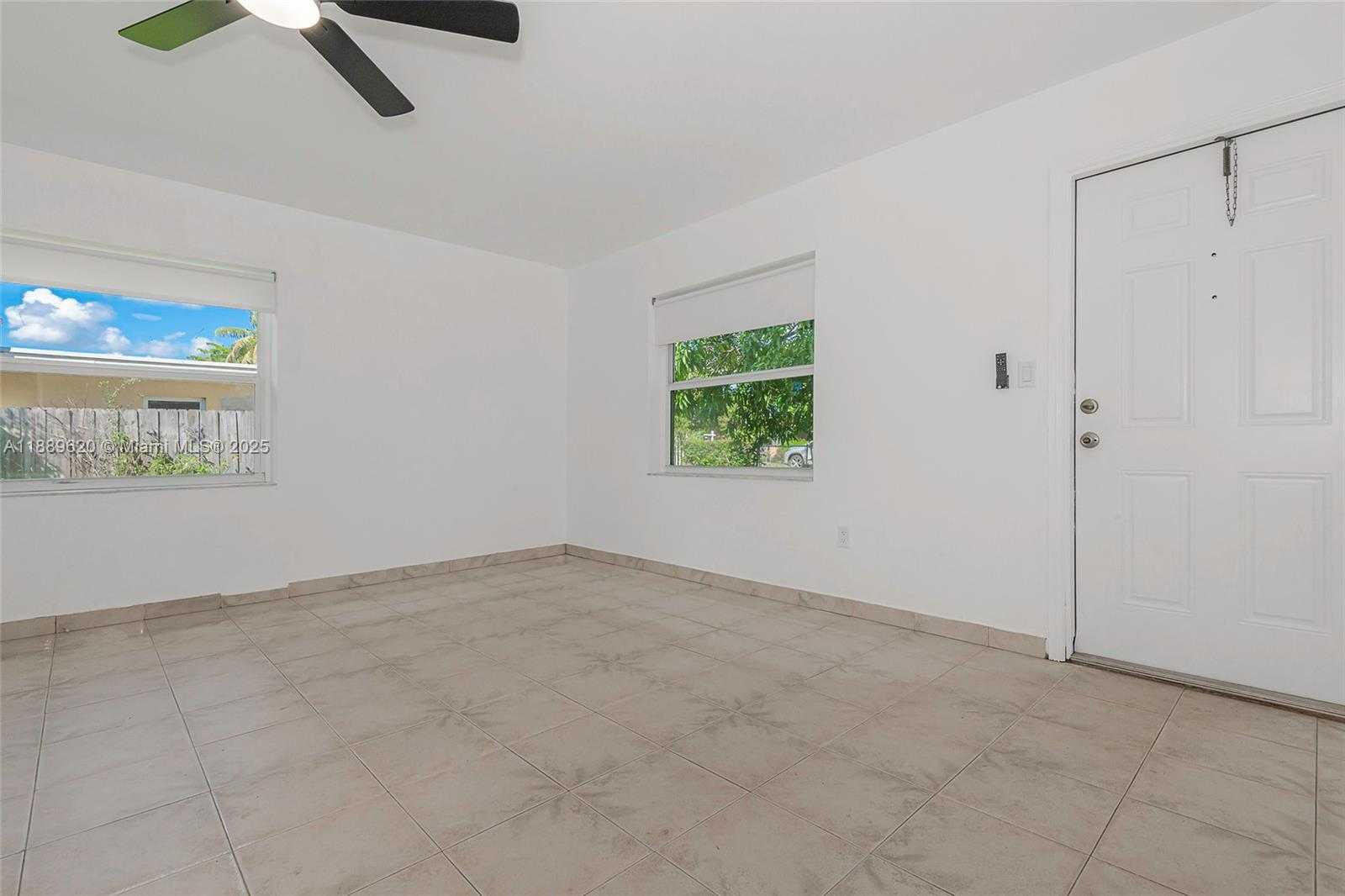 Small Image of 13710 NORTH WEST 5TH AVE, North Miami Number 7