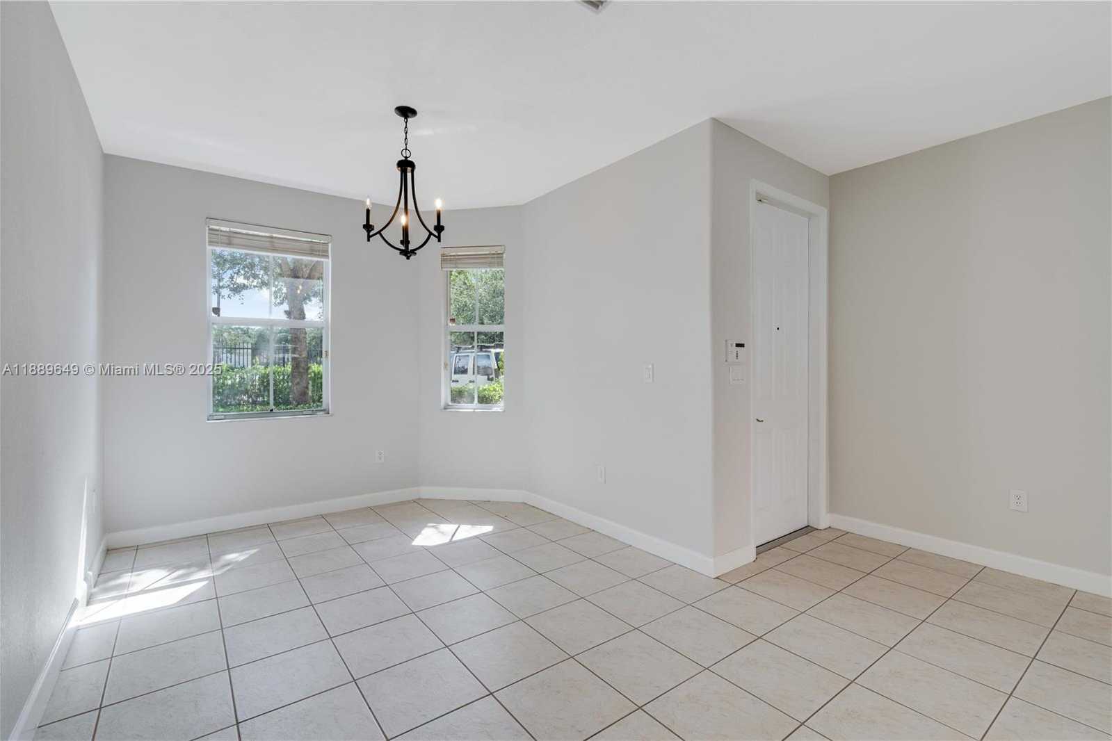 Small Image of 8450 NORTH WEST 113TH PSGE, Doral Number 5