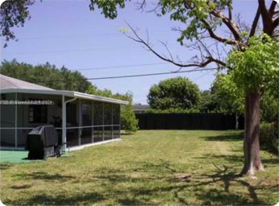 Small Image of 8640 SOUTH WEST 185TH ST, Cutler Bay Number 2