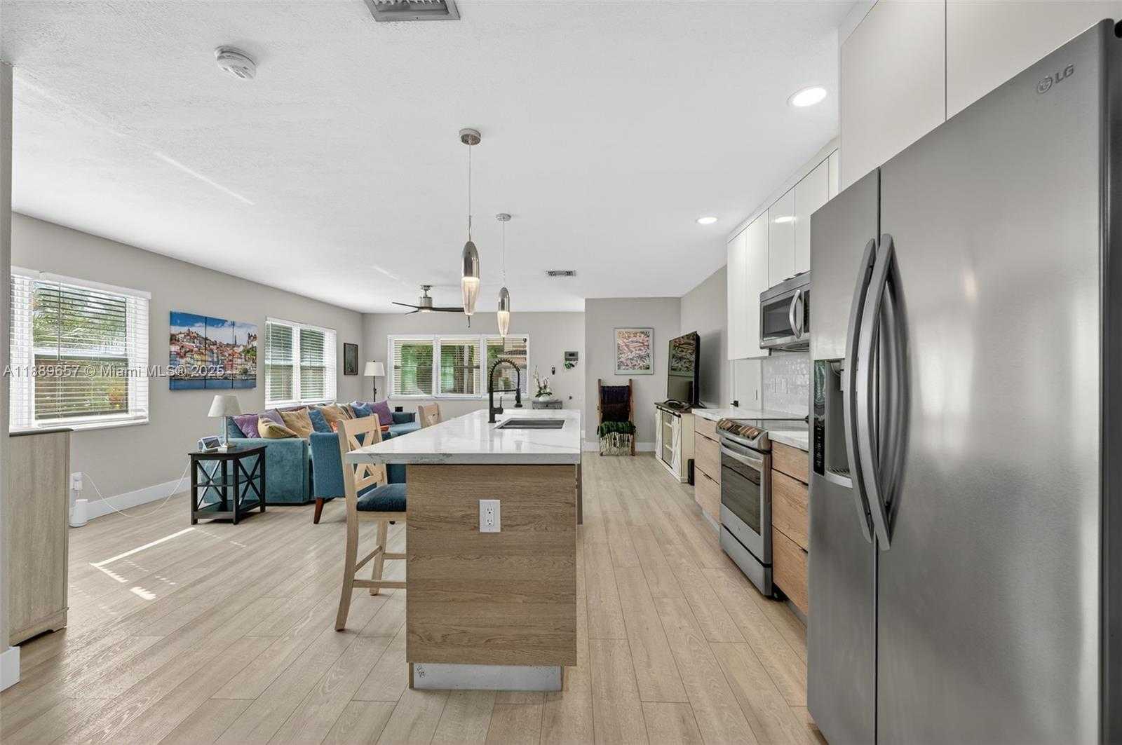 Small Image of 839 SOUTH WEST 16TH ST, Fort Lauderdale Number 22