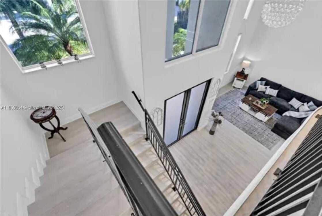 Small Image of 12071 SOUTH WEST 1ST ST, Miami Number 11