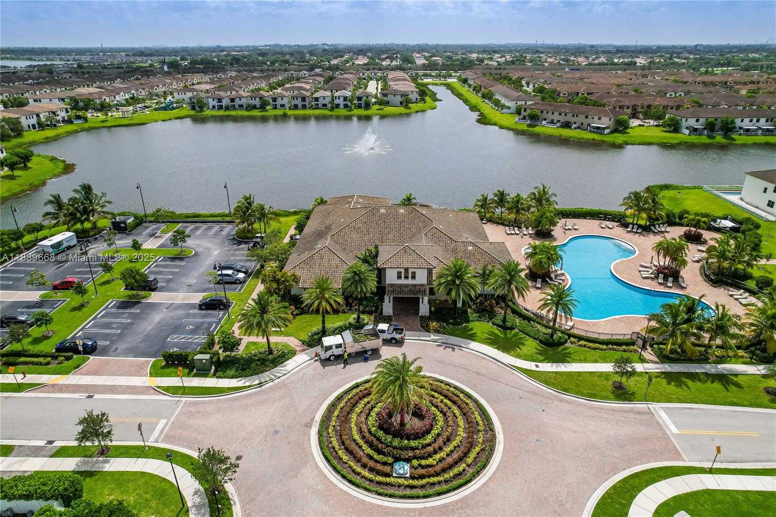 Small Image of 9881 WEST 34TH AVE, Hialeah Number 24