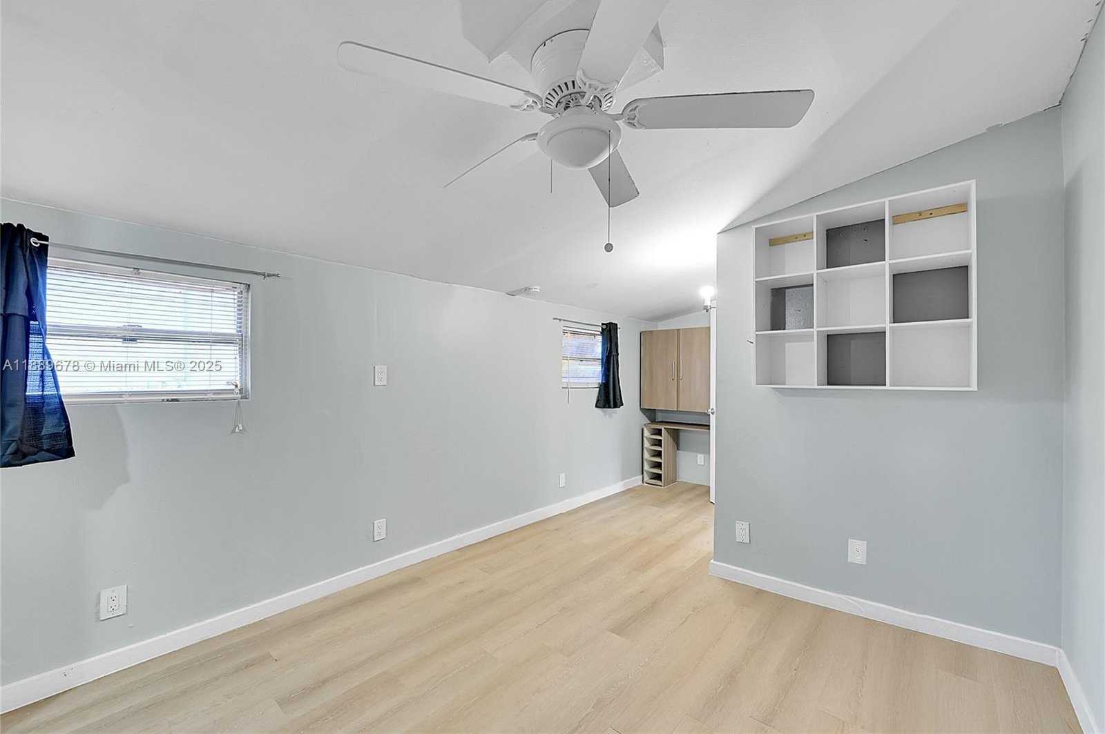 Small Image of 6210 SOUTH WEST 38TH ST, Davie Number 3