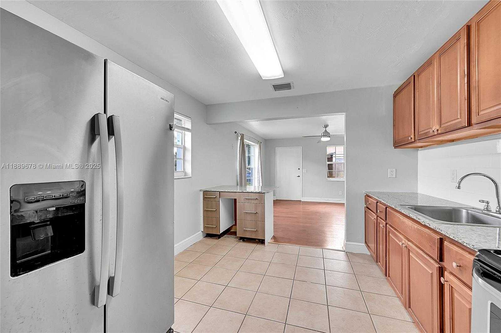 Small Image of 6210 SOUTH WEST 38TH ST, Davie Number 5
