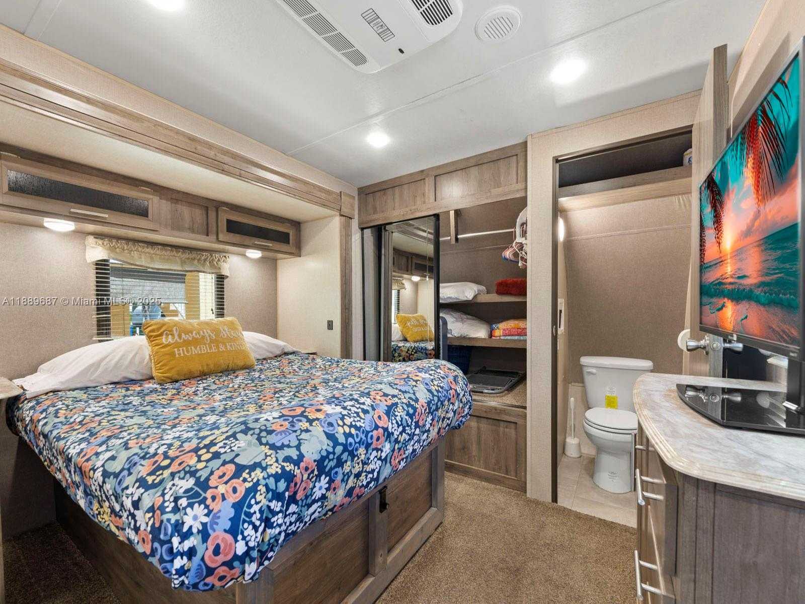 Small Image of 325 CALUSA ST 497, Key Largo Number 19