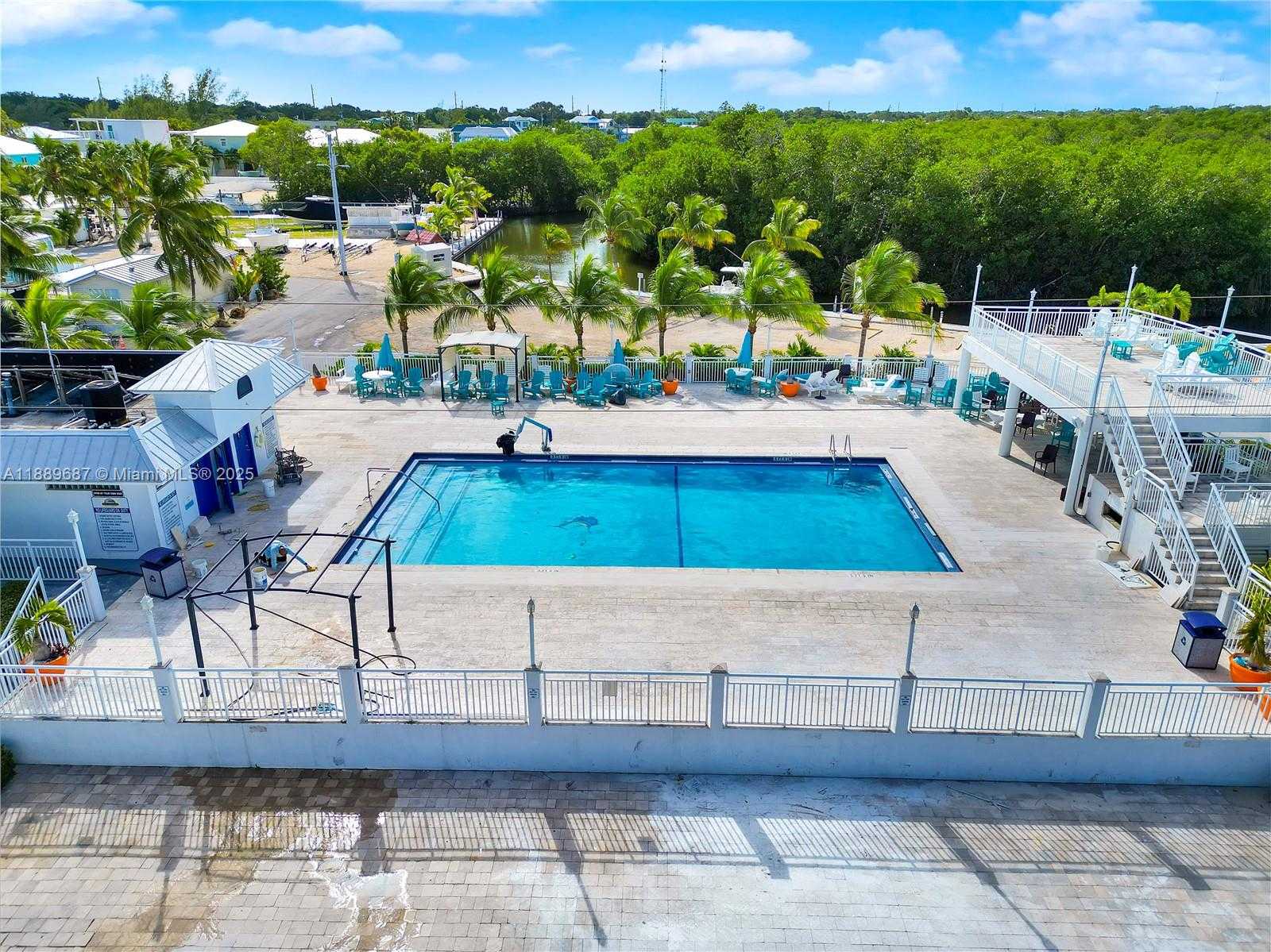 Small Image of 325 CALUSA ST 497, Key Largo Number 31