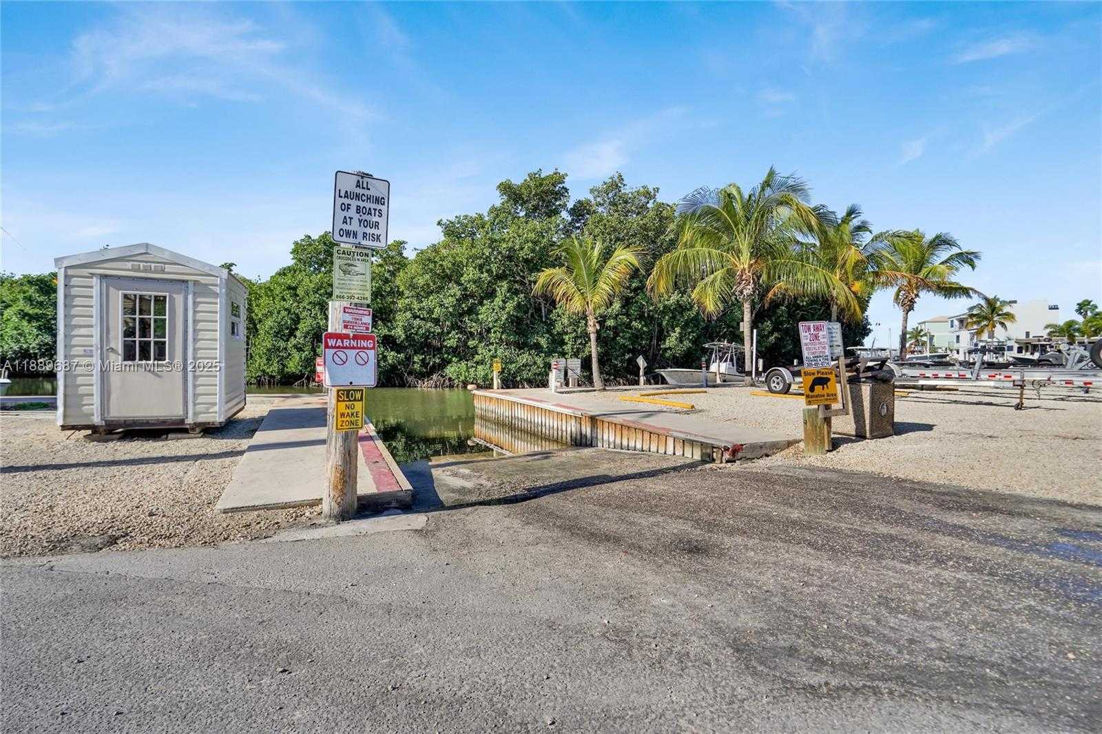 Small Image of 325 CALUSA ST 497, Key Largo Number 35