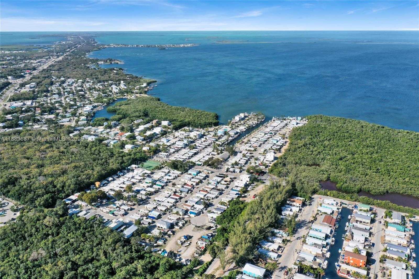 Small Image of 325 CALUSA ST 497, Key Largo Number 40