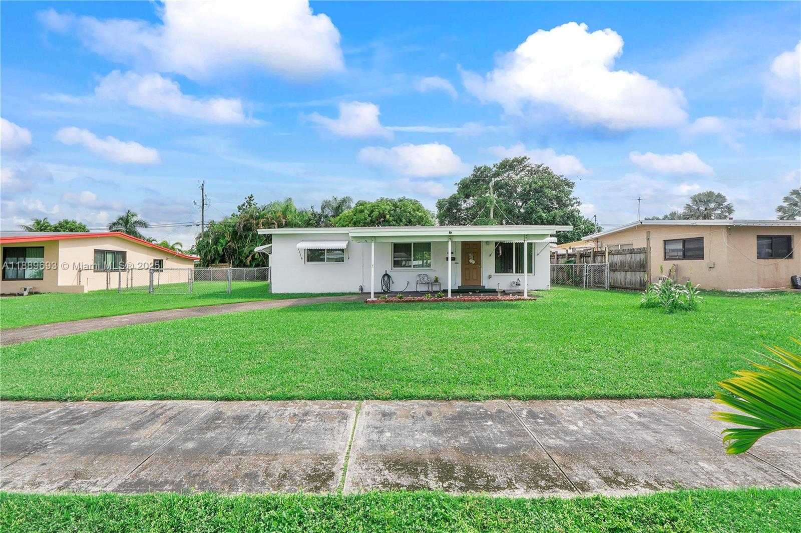 Small Image of 14522 SOUTH WEST 289TH TER, Homestead Number 2