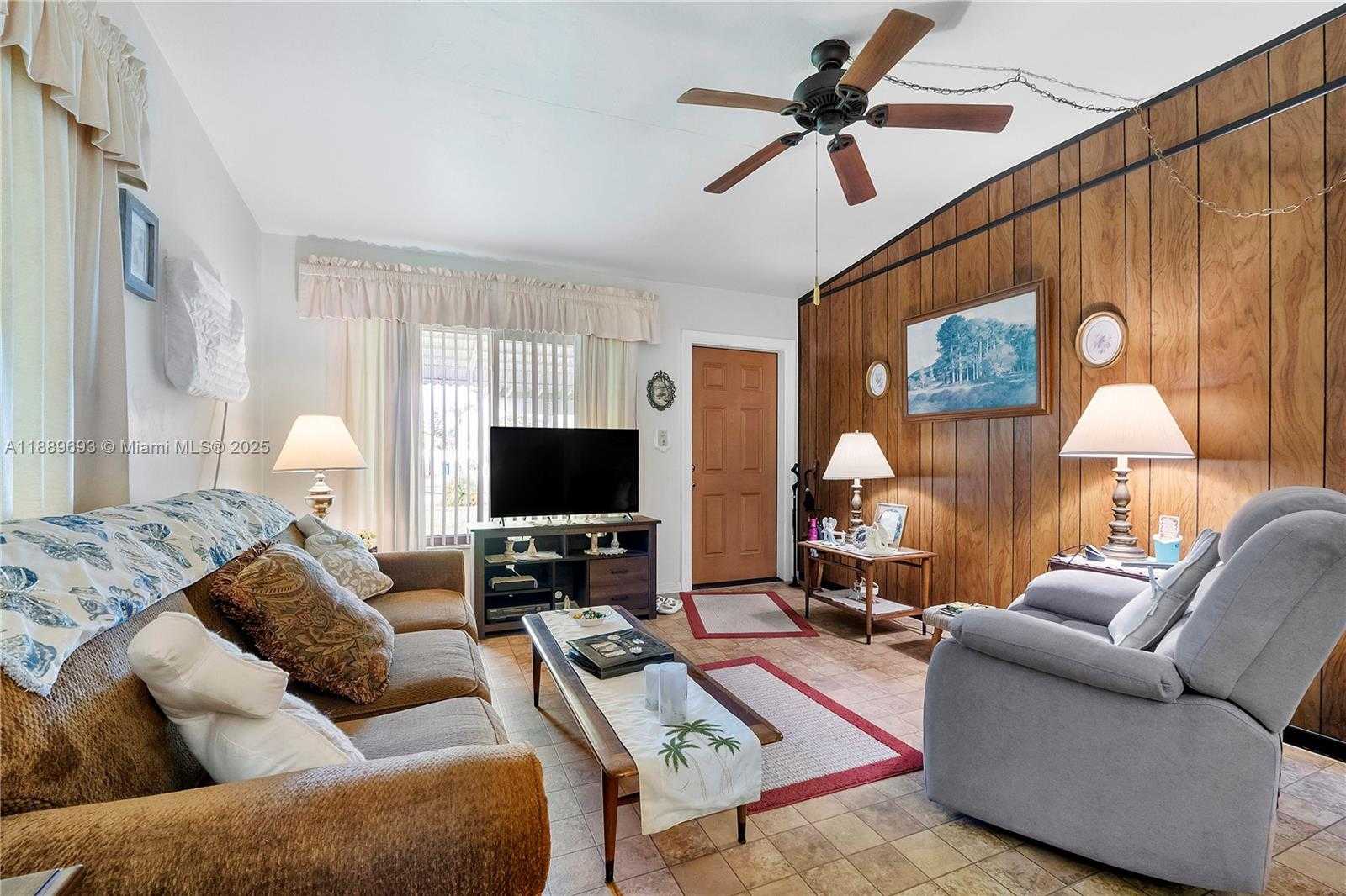 Small Image of 14522 SOUTH WEST 289TH TER, Homestead Number 24