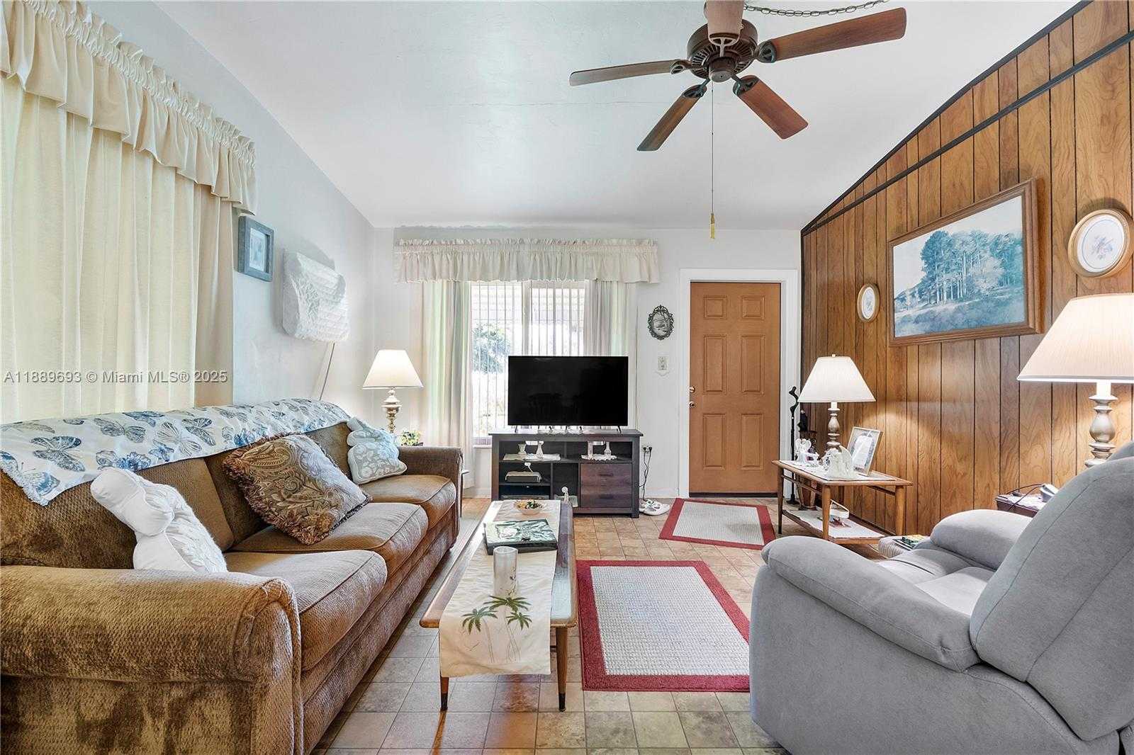 Small Image of 14522 SOUTH WEST 289TH TER, Homestead Number 27