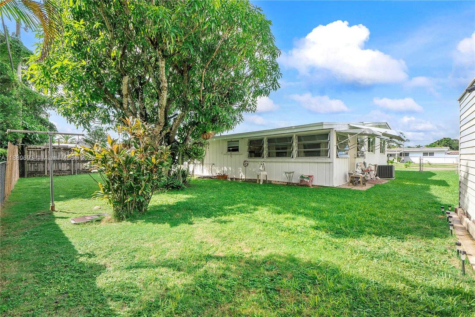 Small Image of 14522 SOUTH WEST 289TH TER, Homestead Number 8