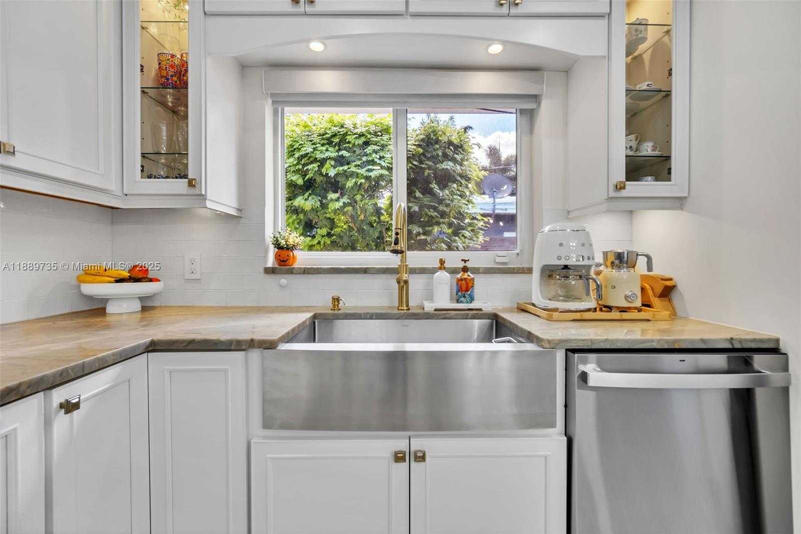 Small Image of 4100 NORTH EAST 16TH TER, Oakland Park Number 16
