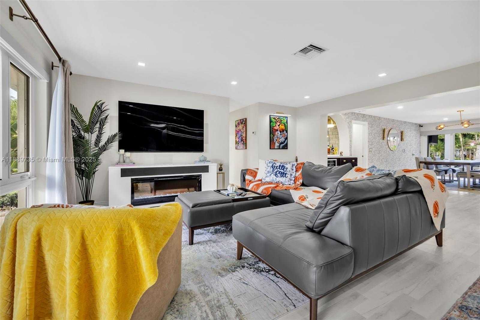 Small Image of 4100 NORTH EAST 16TH TER, Oakland Park Number 8