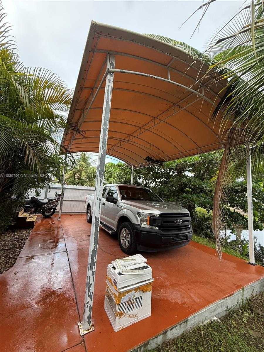 Small Image of 12850 SOUTH WEST 14TH ST, Miami Number 8