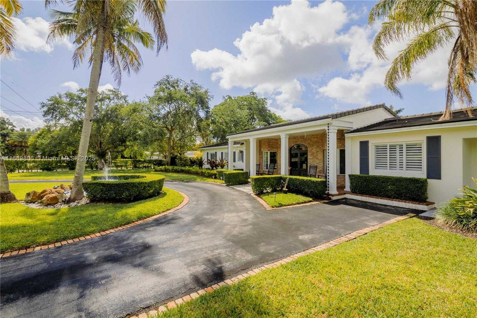 Small Image of 8500 SOUTH WEST 70TH ST, Miami Number 4