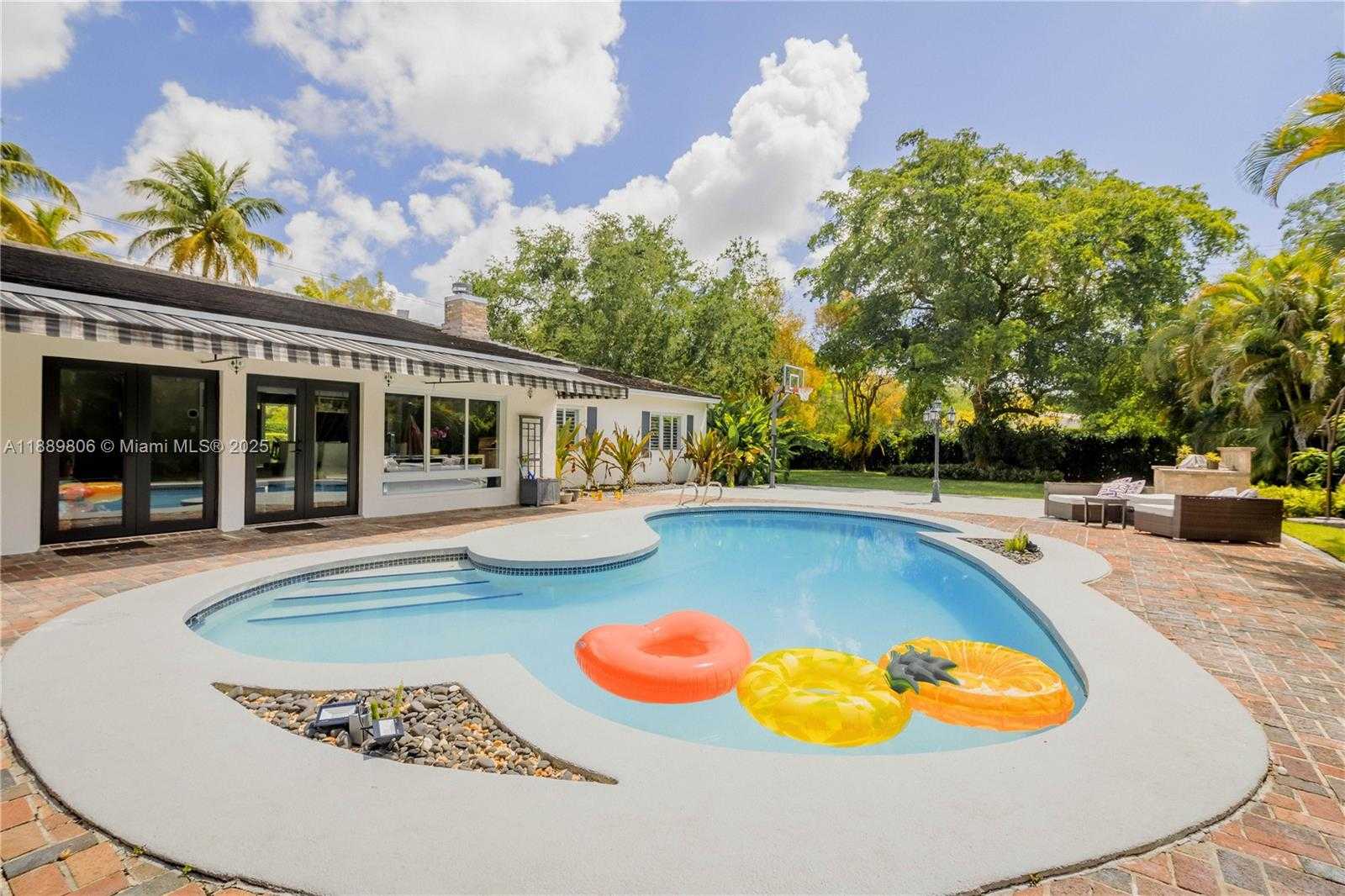 Small Image of 8500 SOUTH WEST 70TH ST, Miami Number 68